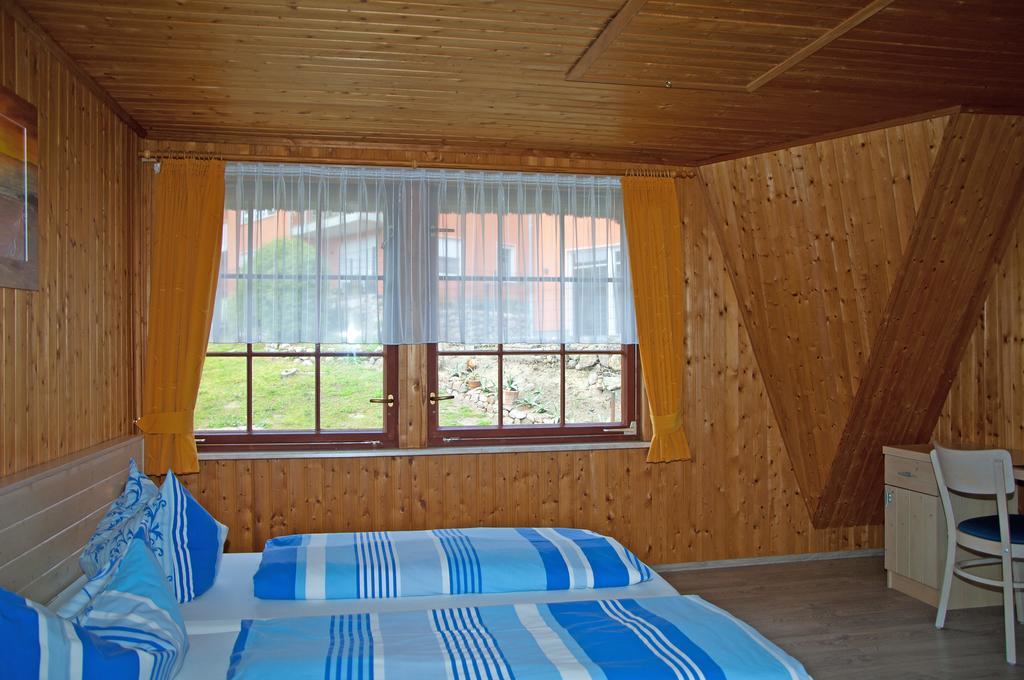 Ferien Unterm Reetdach In Gohren Otel Goehren  Dış mekan fotoğraf